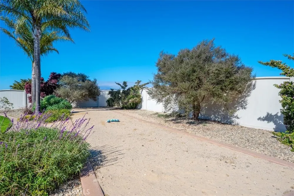 1685 Scenic View Way Nipomo, CA 93444