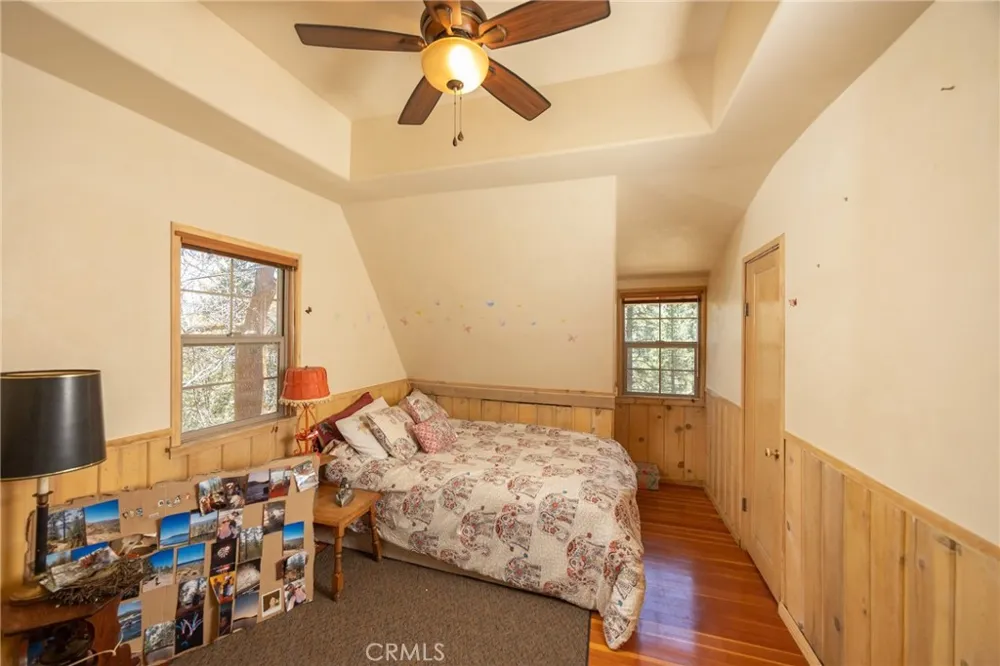 352 Big Bear Trail Fawnskin, CA 92333