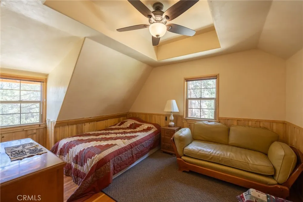 352 Big Bear Trail Fawnskin, CA 92333