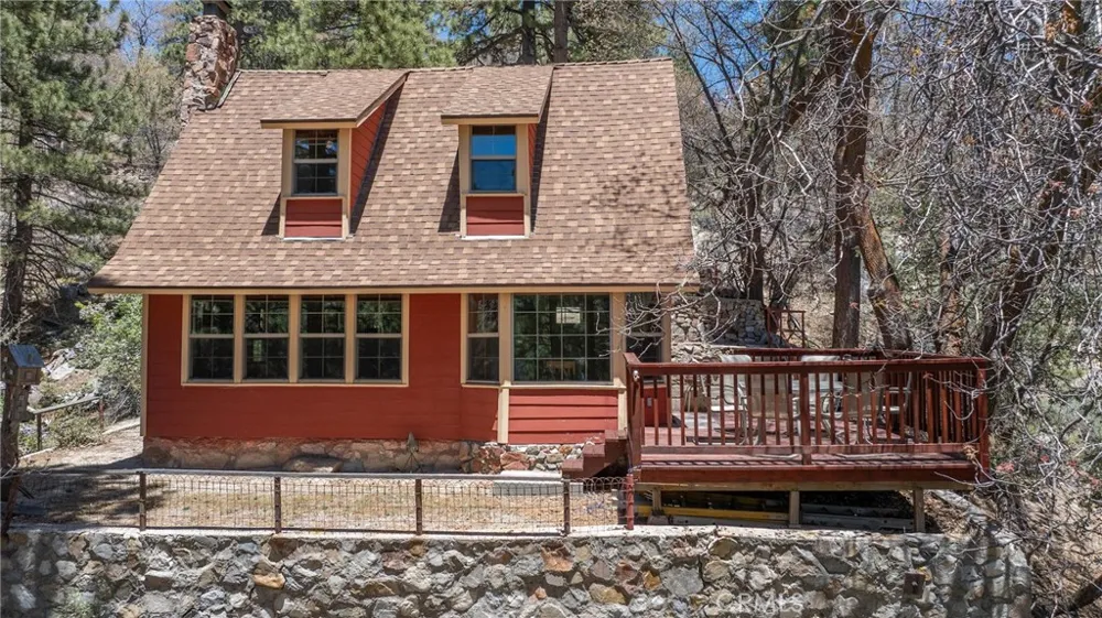 352 Big Bear Trail Fawnskin, CA 92333