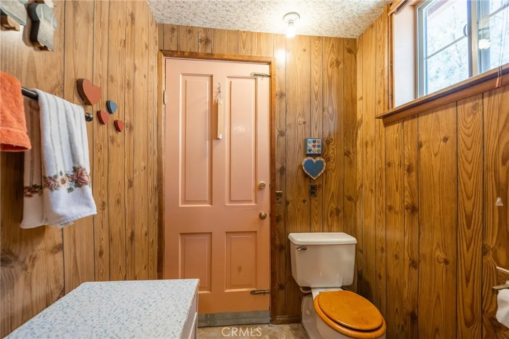 352 Big Bear Trail Fawnskin, CA 92333