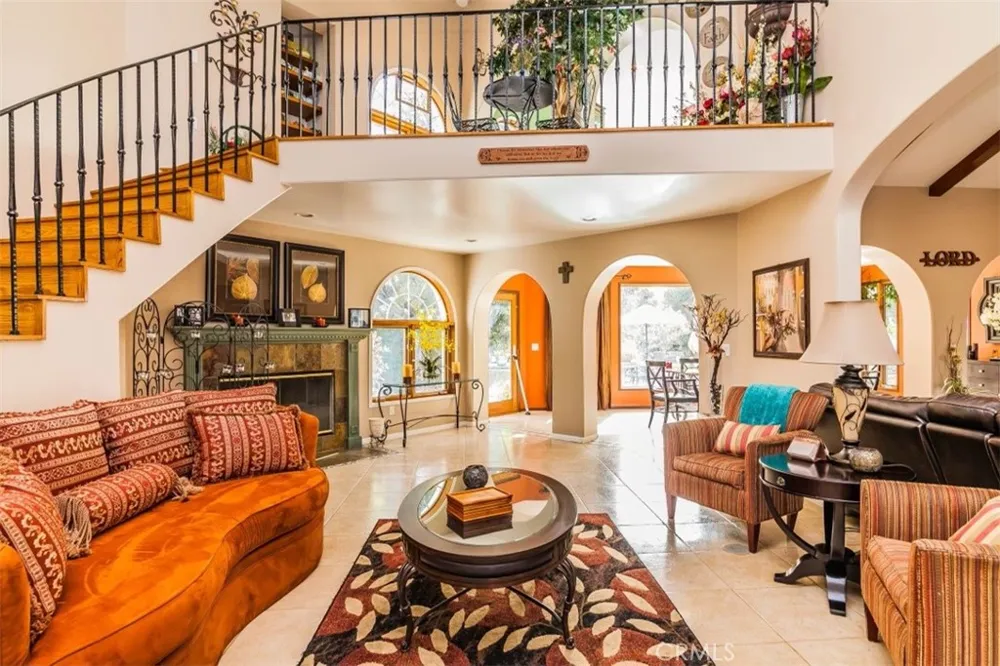 4305 Sunflower Avenue Covina, CA 91724