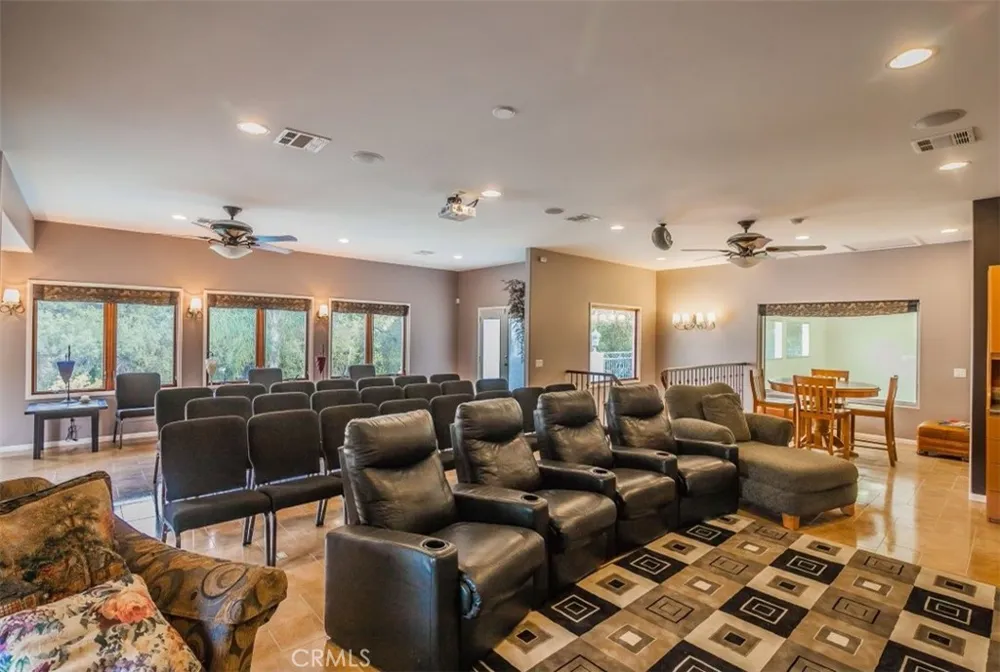 4305 Sunflower Avenue Covina, CA 91724