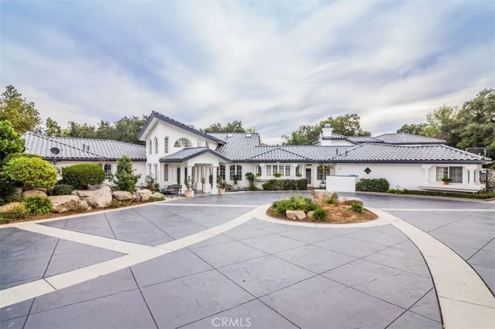 4305 Sunflower Avenue Covina, CA 91724