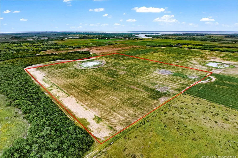 10 E County Road 2300 Riviera, TX 78379