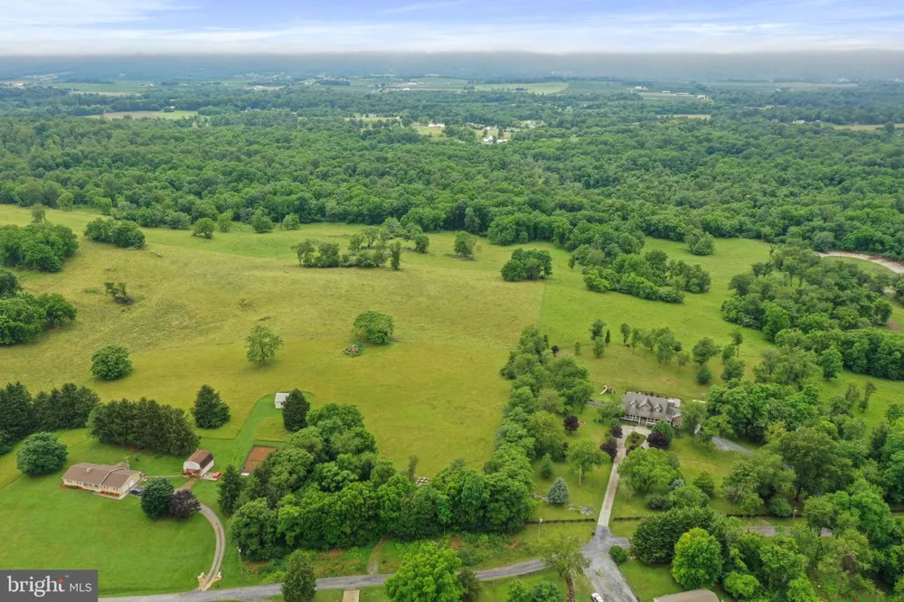 HAROLD DRIVE Martinsburg, WV 25403