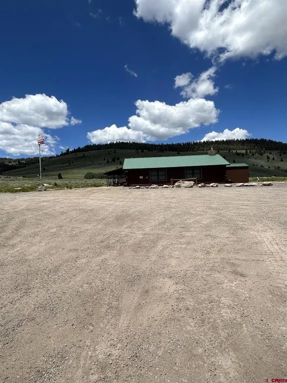 522 Monarch Rd. Powderhorn, CO 81243