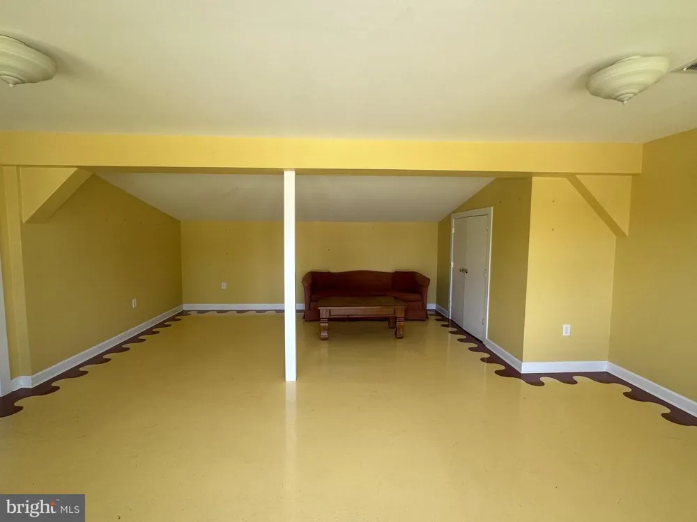 27135 E LILLIAN STREET Hebron, MD 21830