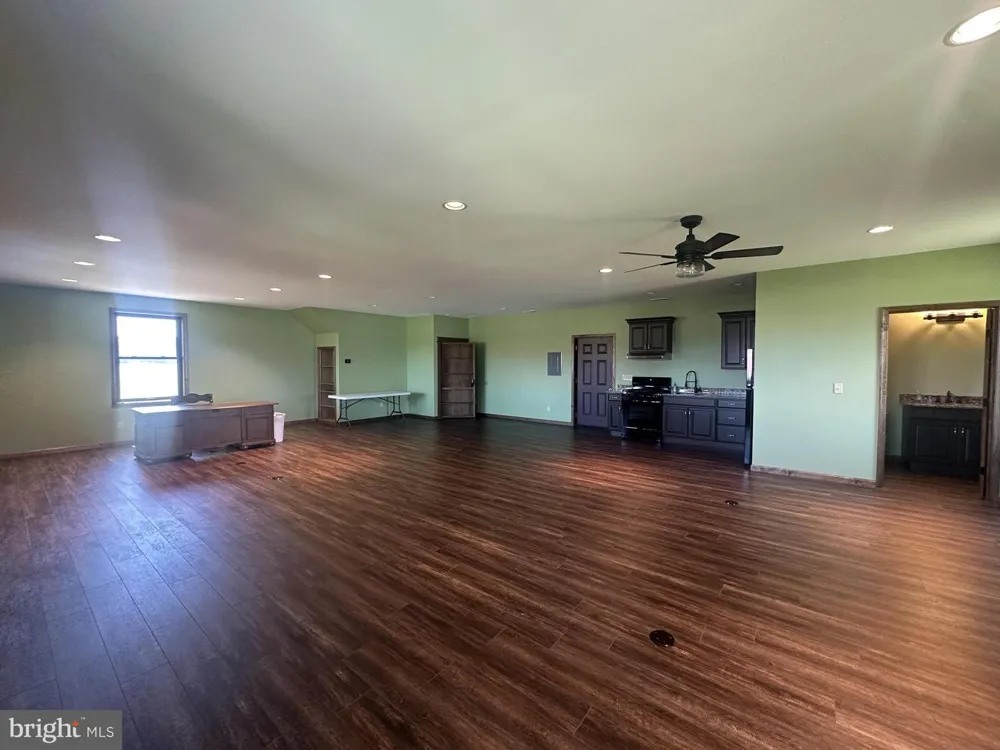 27135 E LILLIAN STREET Hebron, MD 21830