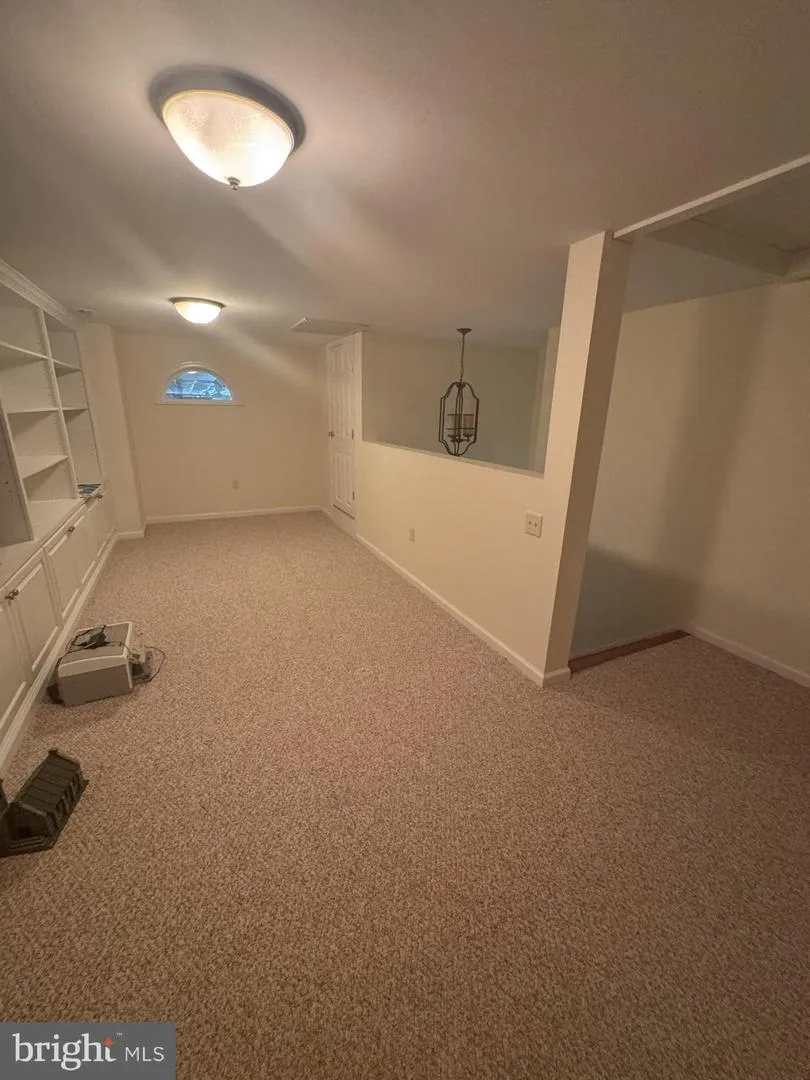 27135 E LILLIAN STREET Hebron, MD 21830