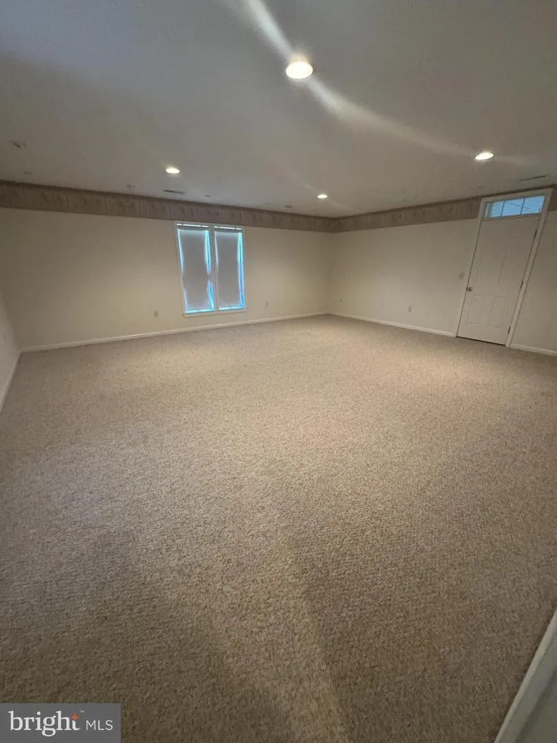 27135 E LILLIAN STREET Hebron, MD 21830