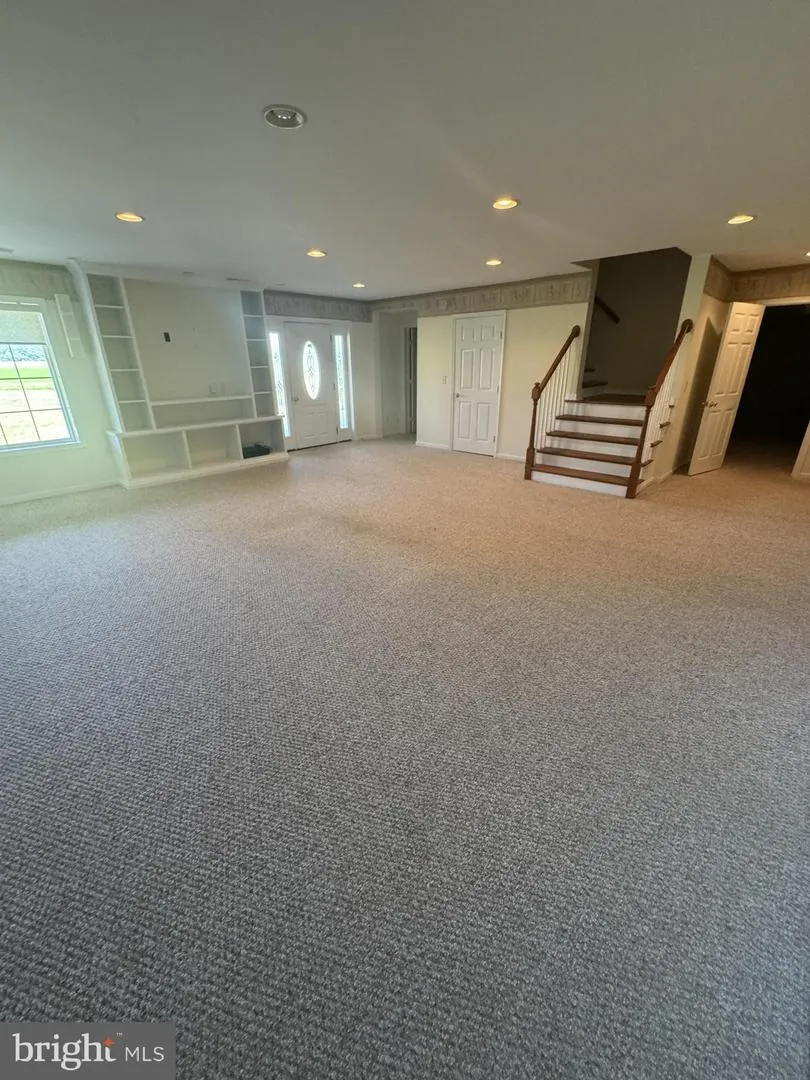 27135 E LILLIAN STREET Hebron, MD 21830