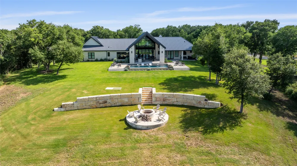 19102 Post Oak Road Bartlett, TX 76511