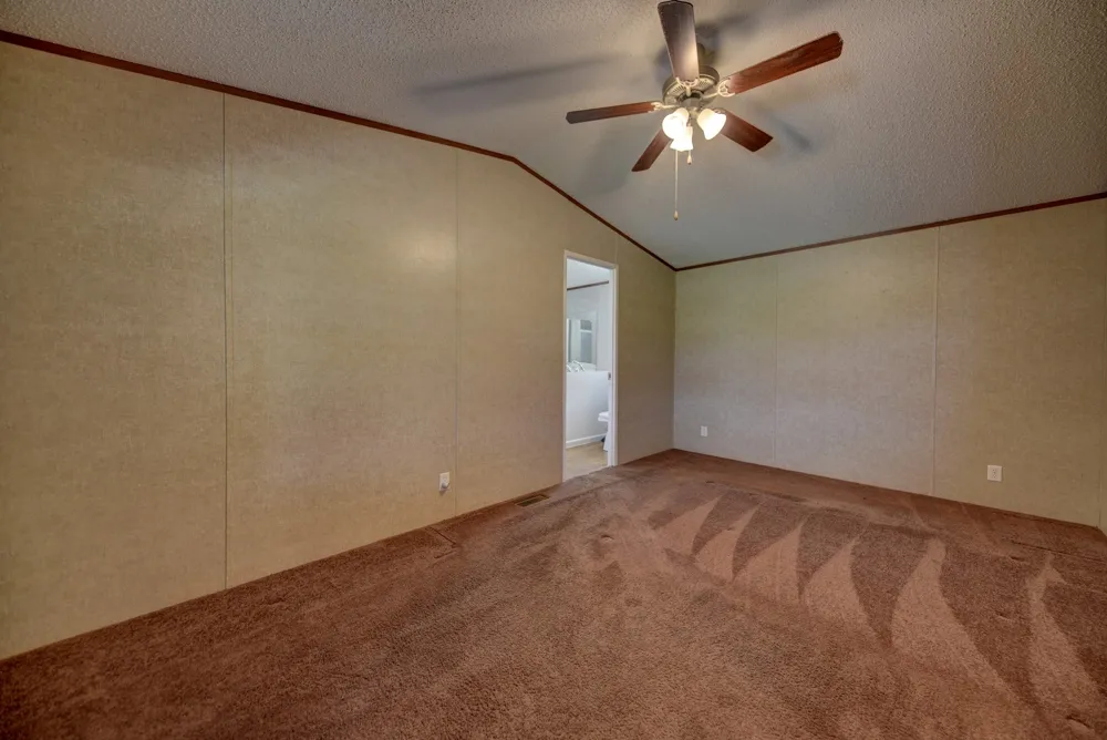 1368 County Road 207 Giddings, TX 78942