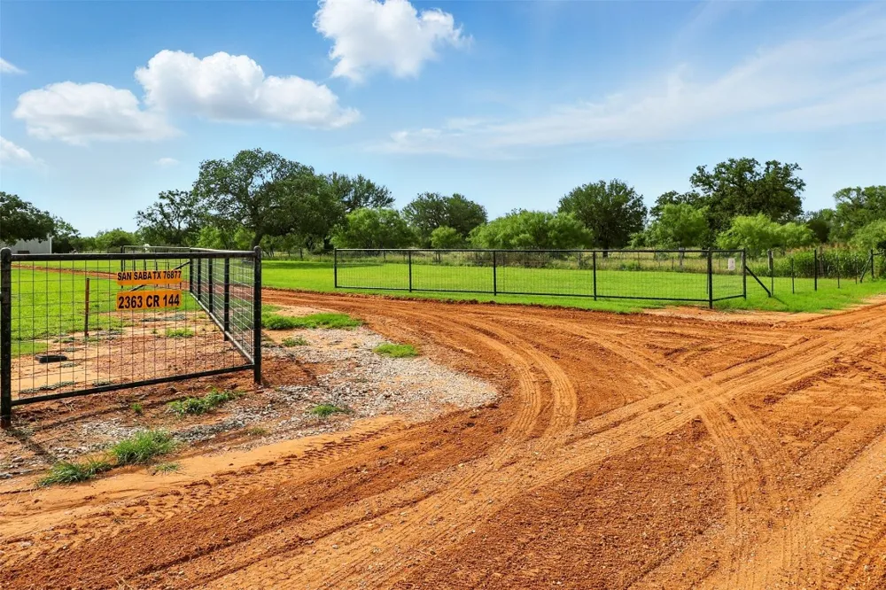 2363 CR 144 San Saba, TX 78677