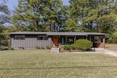 111 Robinhood Drive