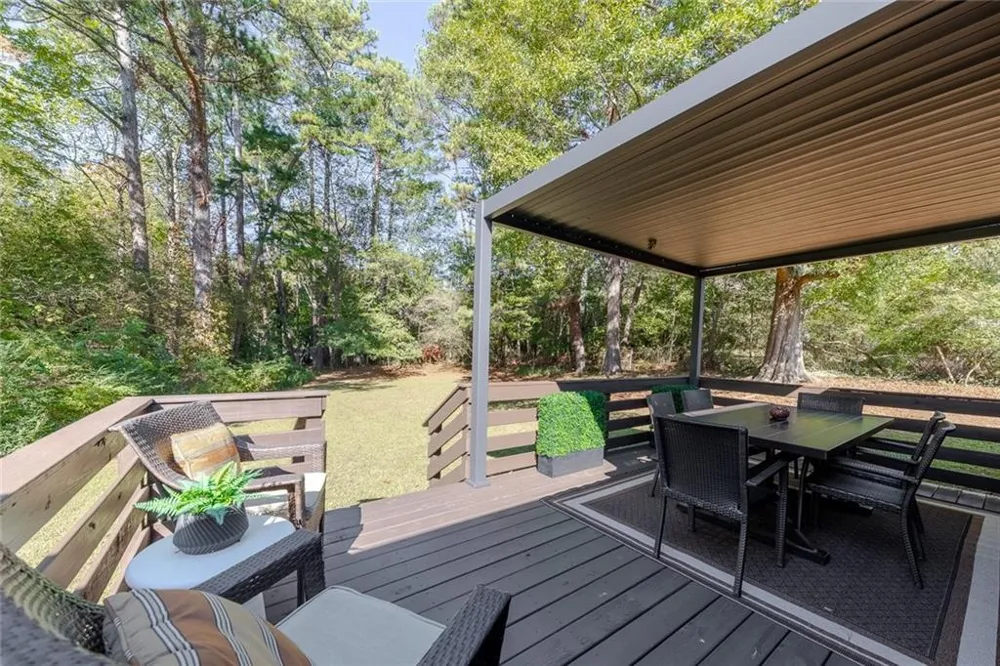 111 Robinhood Drive Woodstock, GA 30188