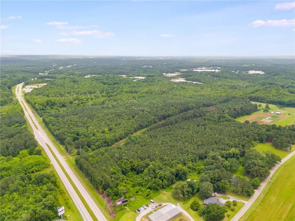 2464 N 27 Highway & Bagwell Road Carrollton, GA 30117