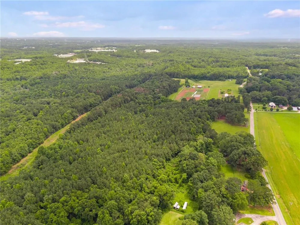 2464 N 27 Highway & Bagwell Road Carrollton, GA 30117