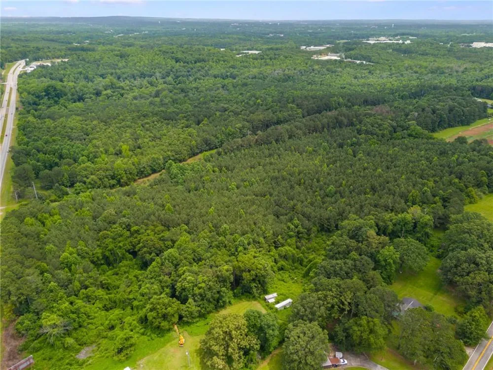 2464 N 27 Highway & Bagwell Road Carrollton, GA 30117