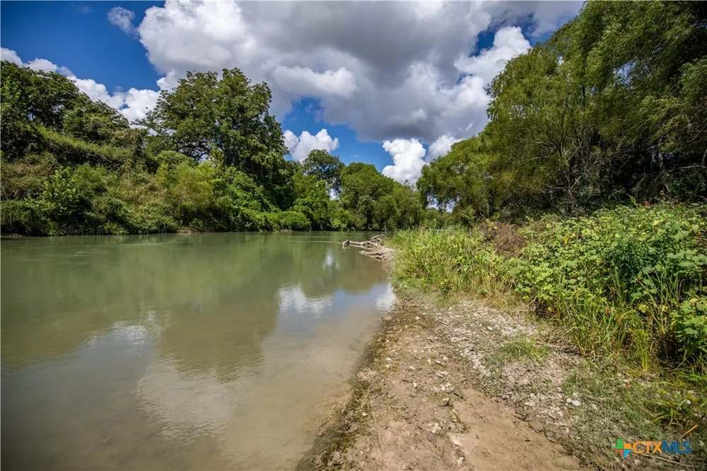 FM 766 Cuero, TX 77954