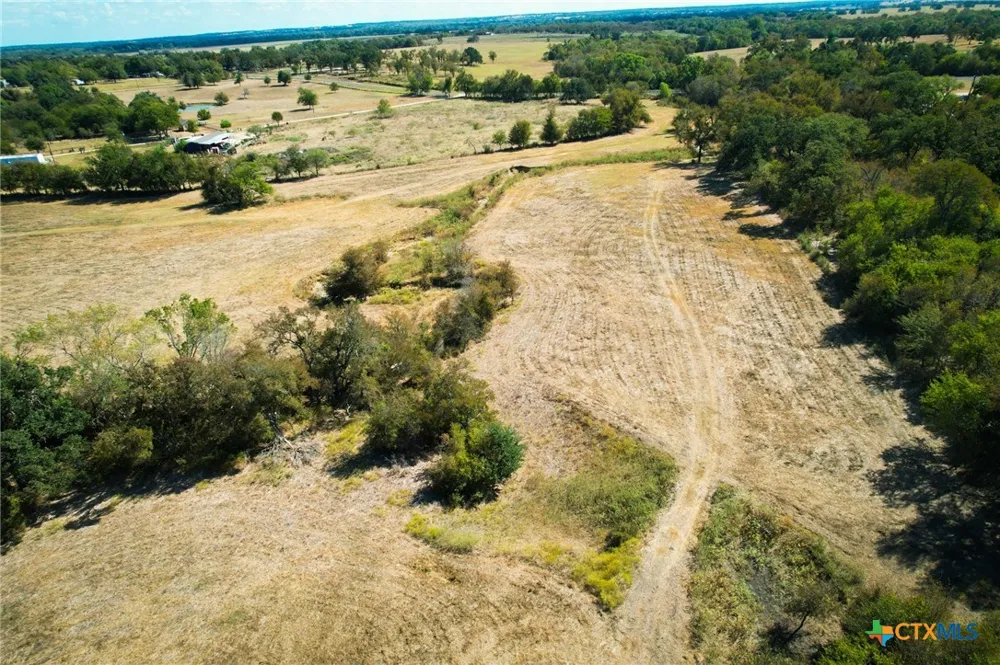 295 Goetz Rd Cameron, TX 76520