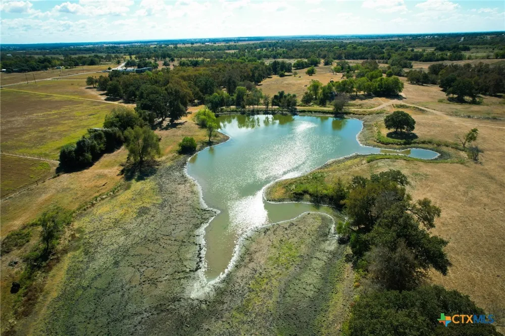 295 Goetz Rd Cameron, TX 76520