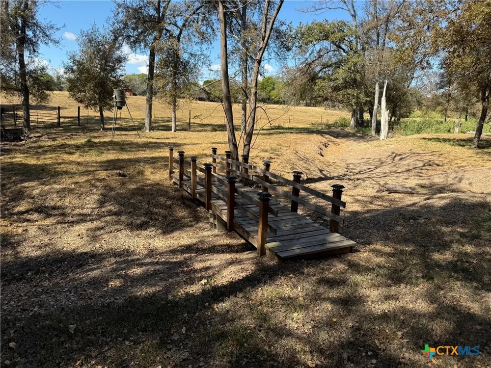295 Goetz Rd Cameron, TX 76520