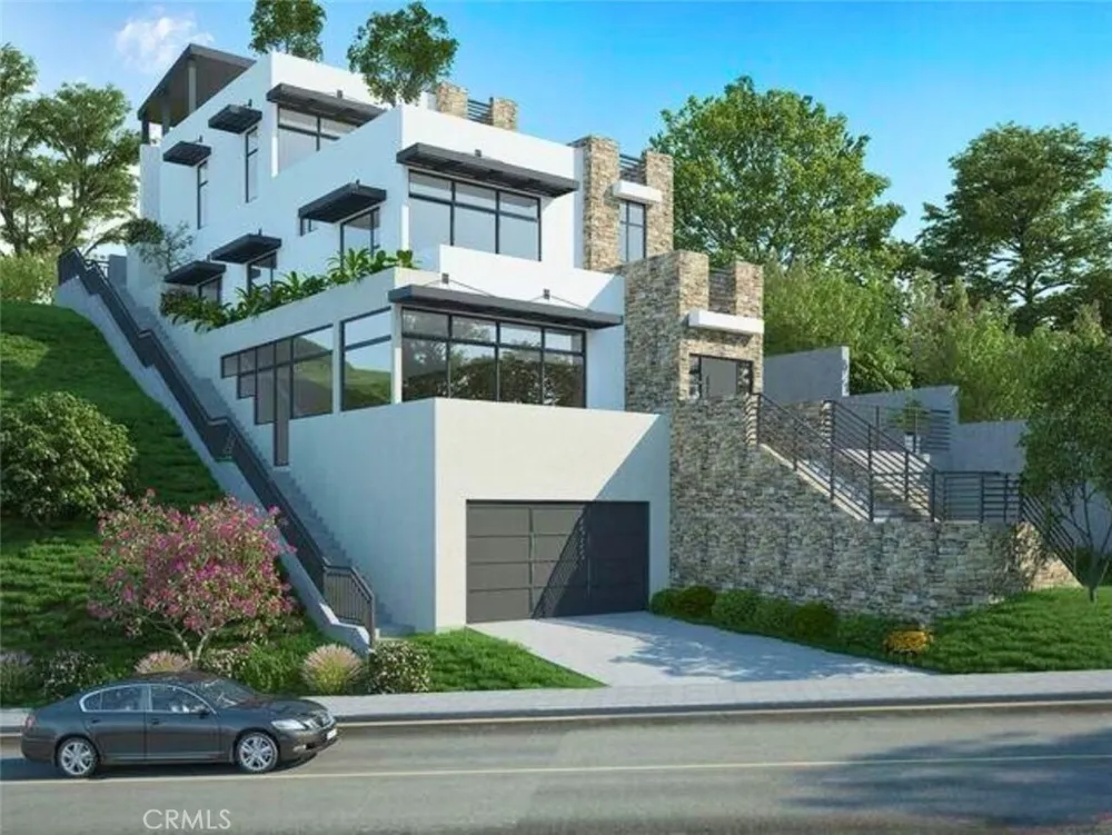 4525 Ensenada Woodland Hills, CA 91307