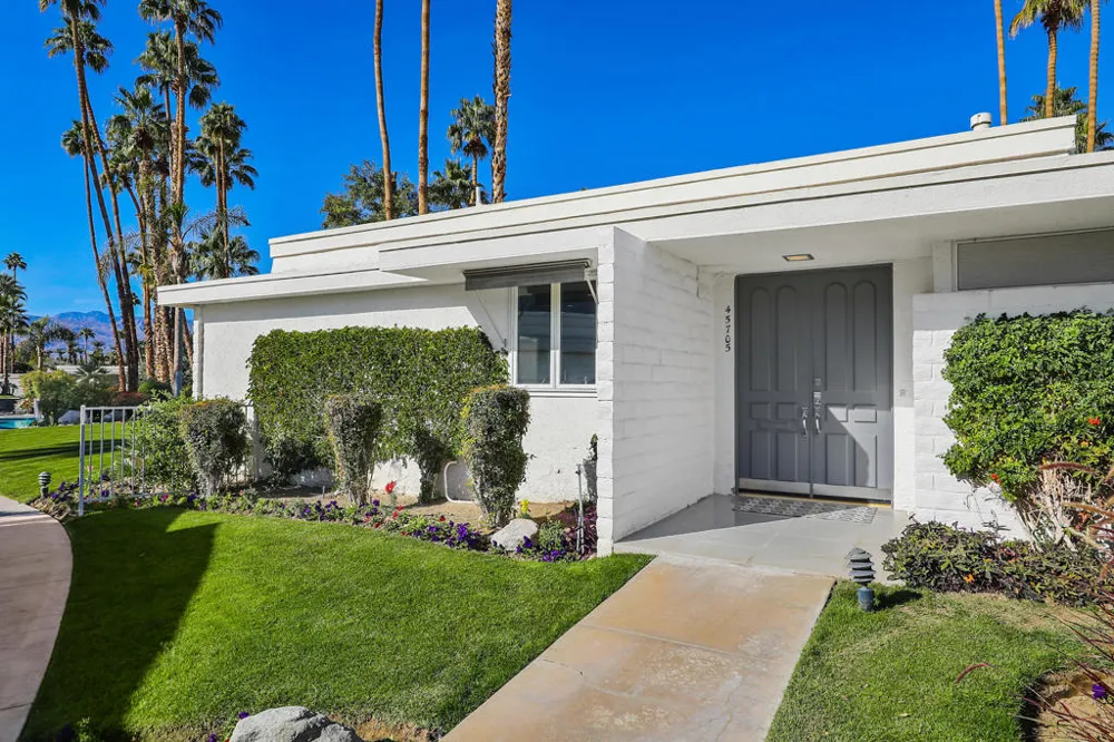 45705 Hopi Road Indian Wells, CA 92210