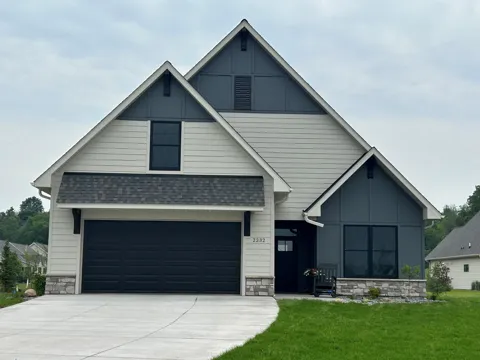2461 Sharon Lane