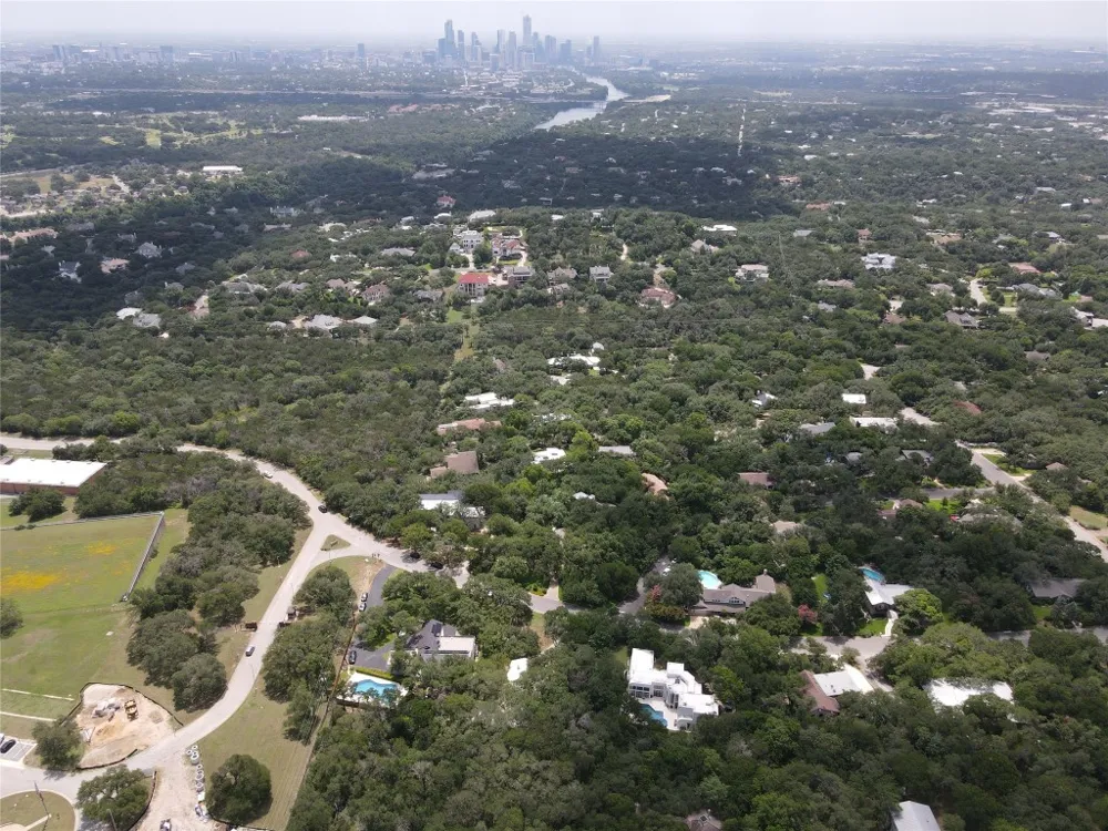 850 Forest View Drive West Lake Hills, TX 78746