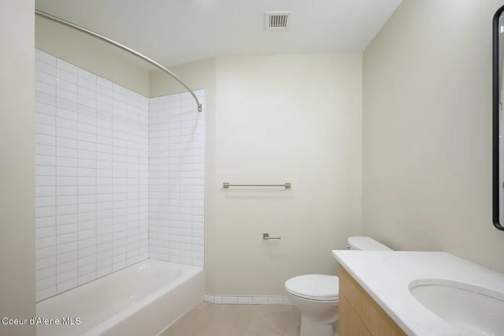 503 Cedar Street ##203 Sandpoint, ID 83864