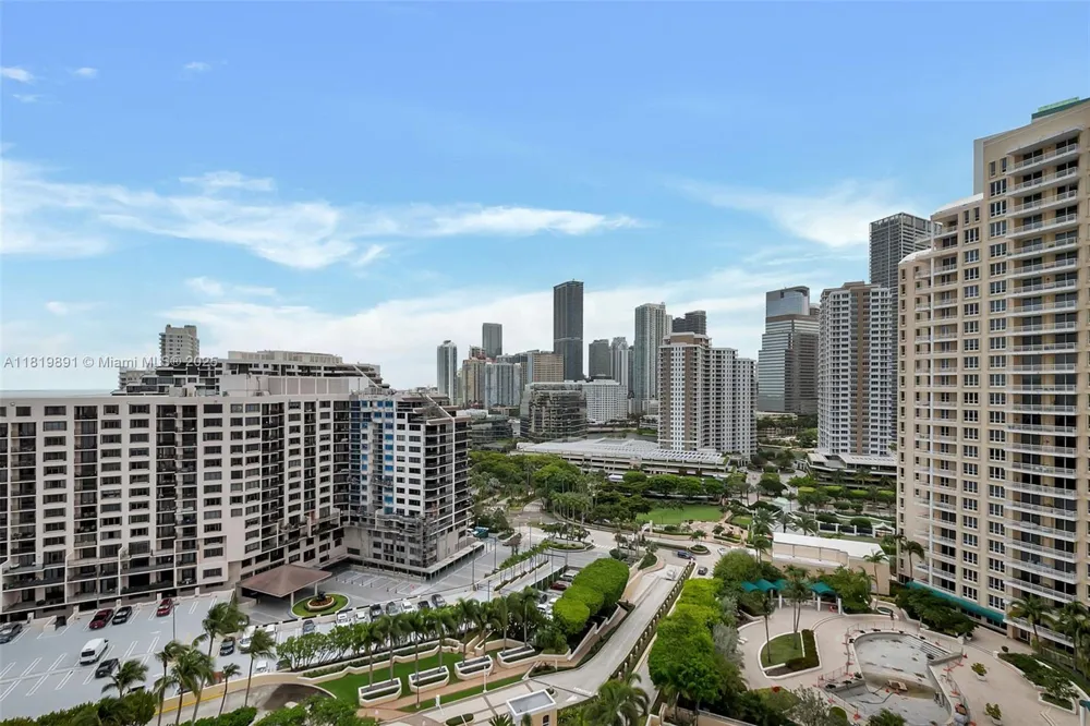 848 Brickell Key Dr #1803 Miami, FL 33131
