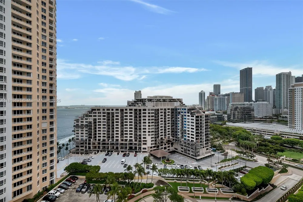 848 Brickell Key Dr #1803 Miami, FL 33131