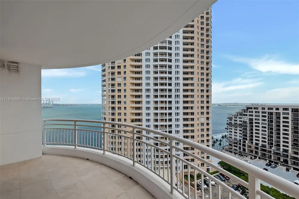 848 Brickell Key Dr #1803 Miami, FL 33131