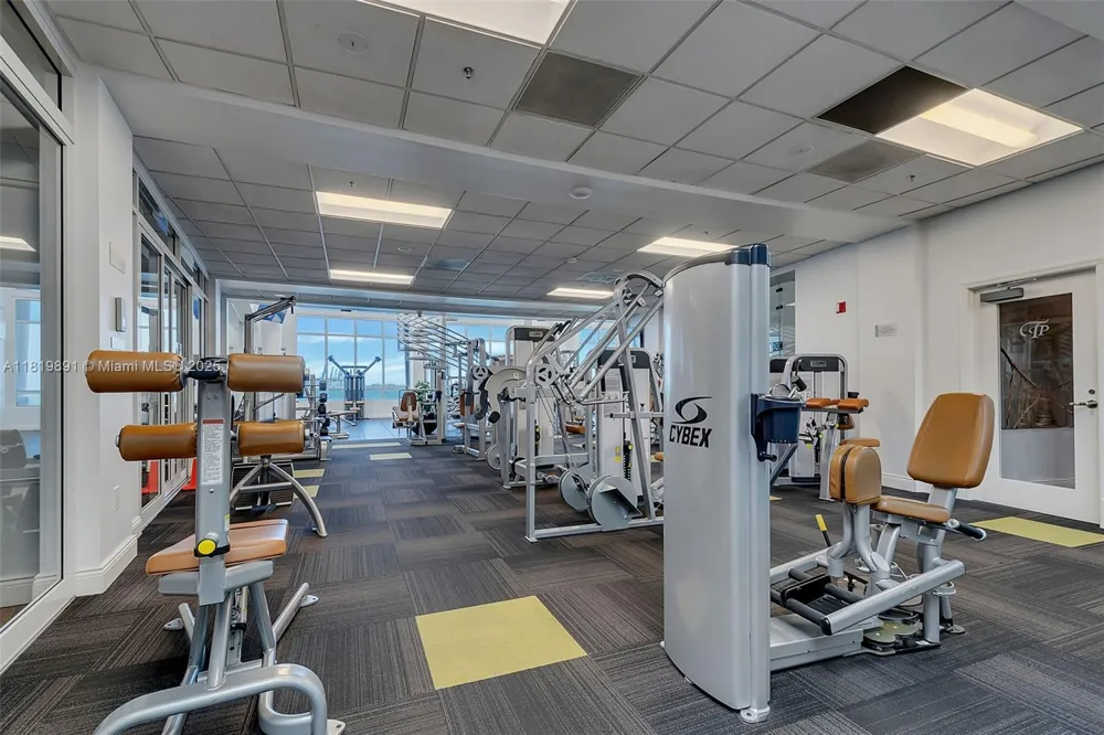 848 Brickell Key Dr #1803 Miami, FL 33131