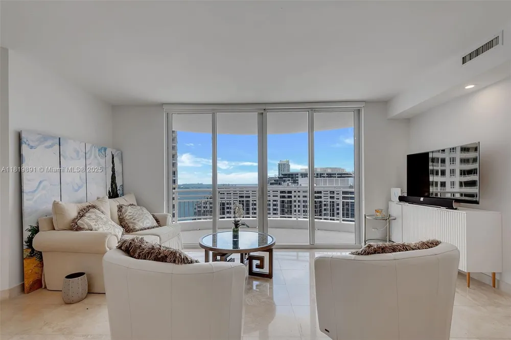 848 Brickell Key Dr #1803 Miami, FL 33131