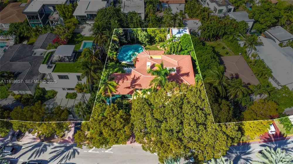 2050 Alton Rd Miami Beach, FL 33140