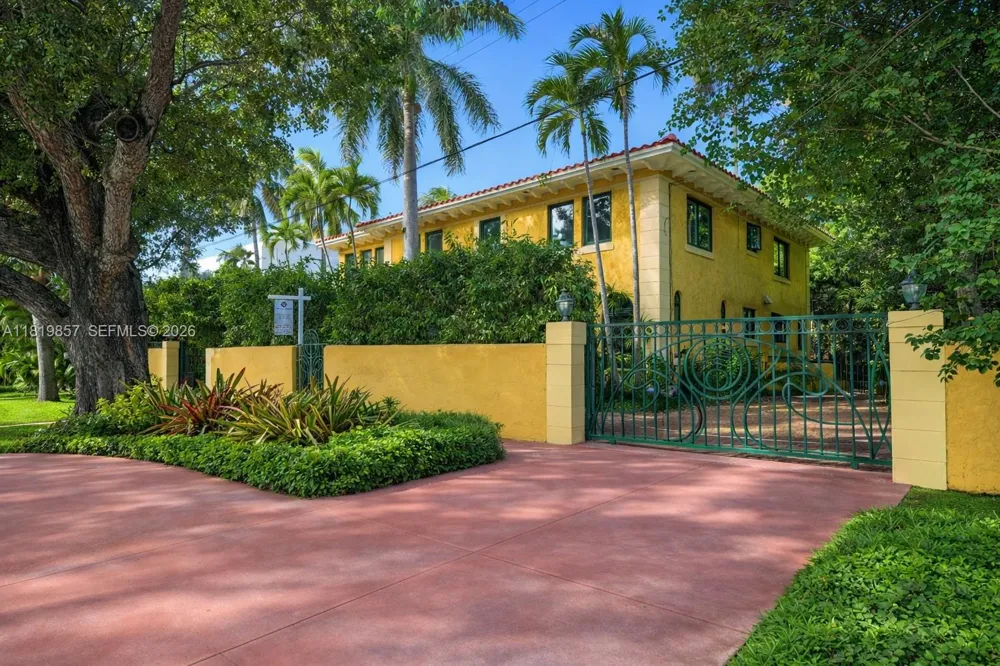 2050 Alton Rd Miami Beach, FL 33140