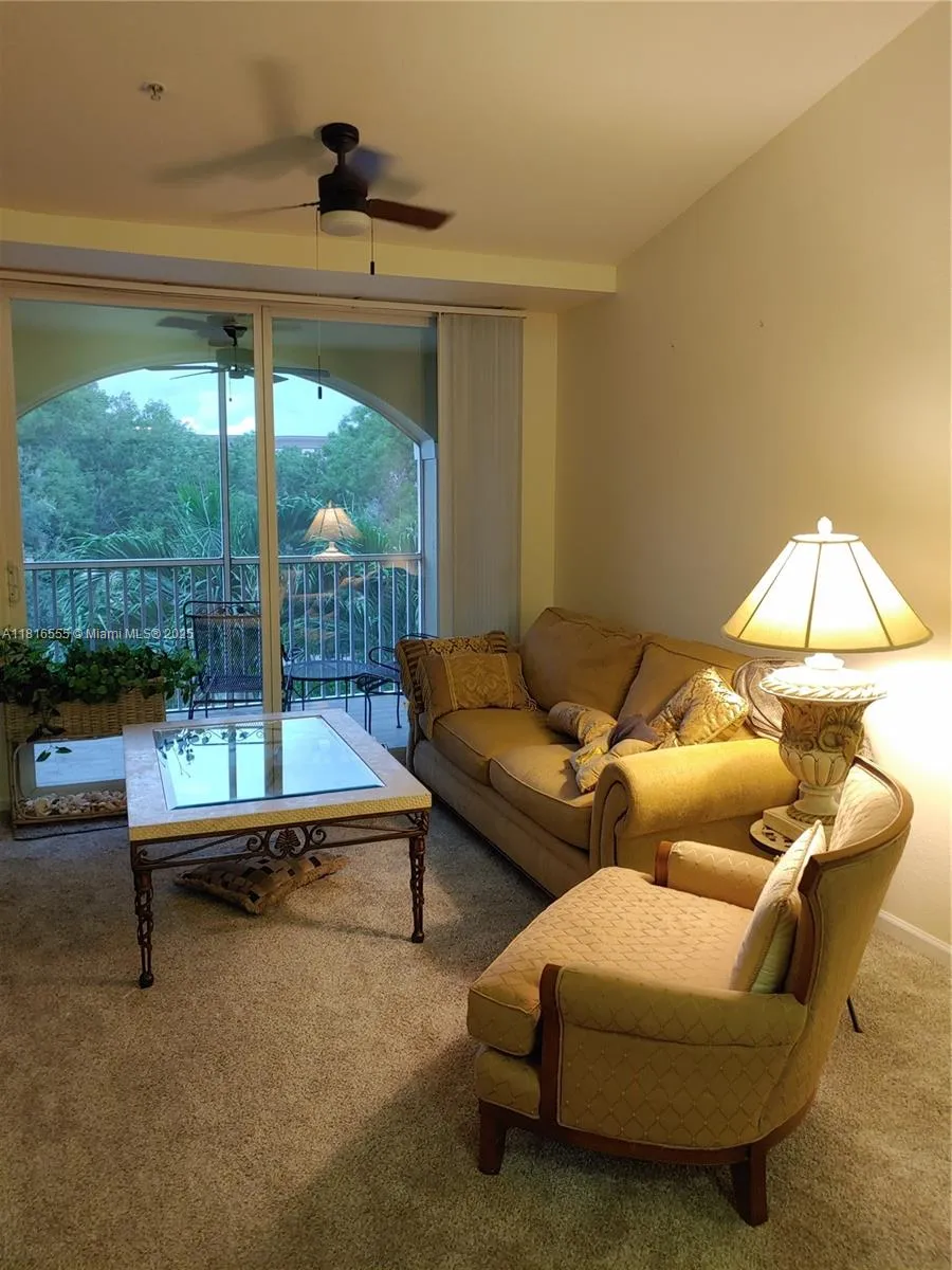 4105 Residence dr #721 Fort Myers, FL 33901