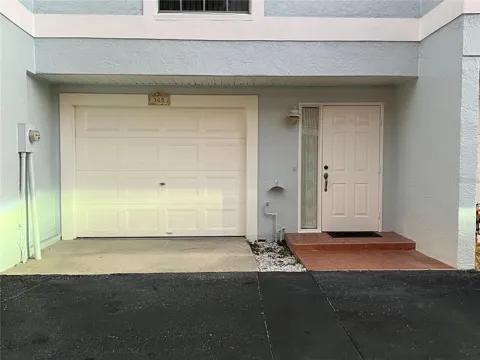 751 PINELLAS BAYWAY S #305