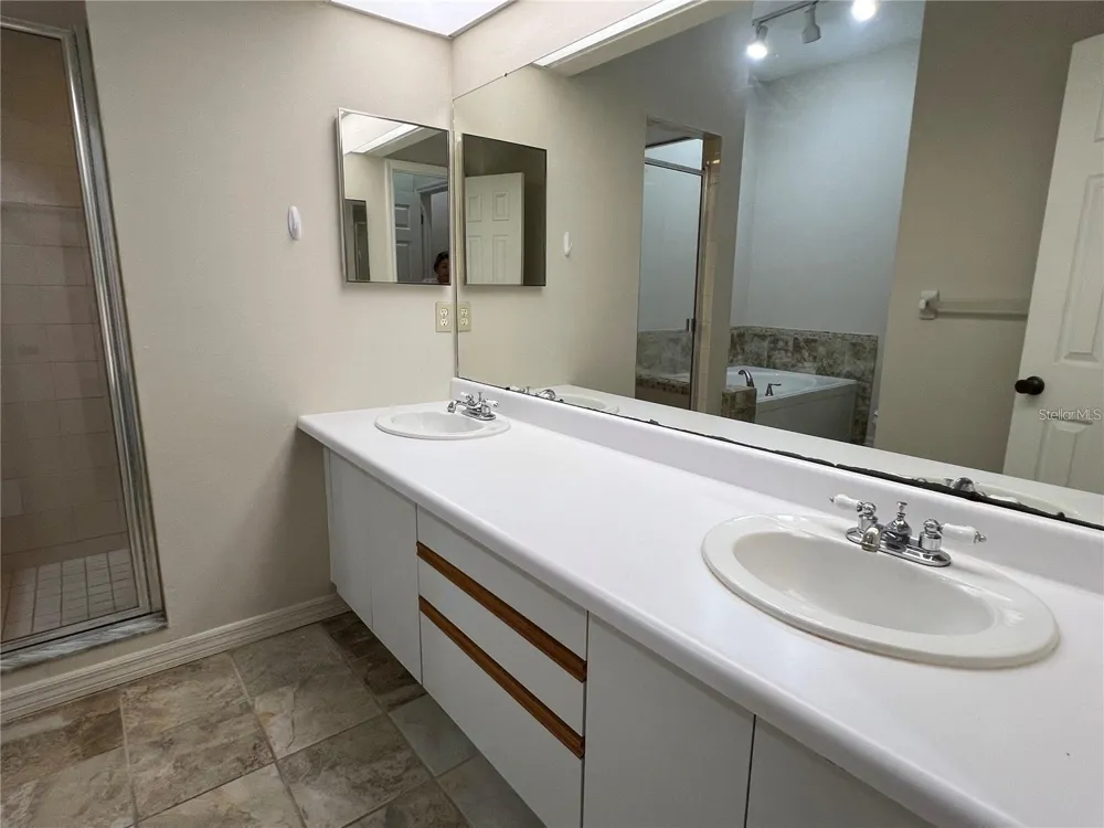 751 PINELLAS BAYWAY S #305 Tierra Verde, FL 33715