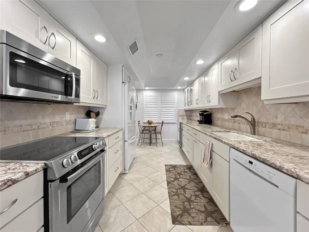 4325 GULF OF MEXICO DRIVE #305 Longboat Key, FL 34228