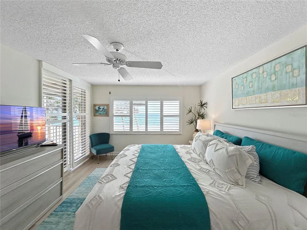 4325 GULF OF MEXICO DRIVE #305 Longboat Key, FL 34228