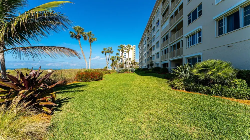 4325 GULF OF MEXICO DRIVE #305 Longboat Key, FL 34228