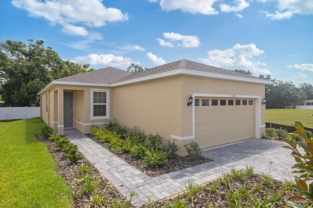 1194 ATLANTIC AVENUE Fruitland Park, FL 34731