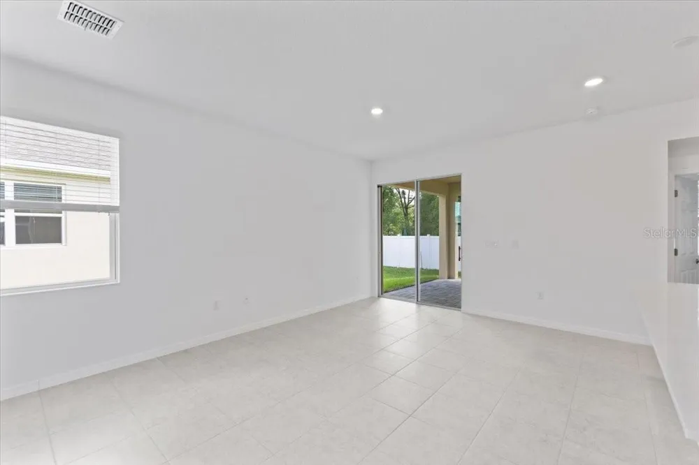 1194 ATLANTIC AVENUE Fruitland Park, FL 34731