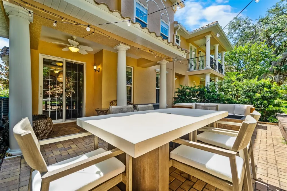 191 BANYAN BAY DRIVE St Petersburg, FL 33705
