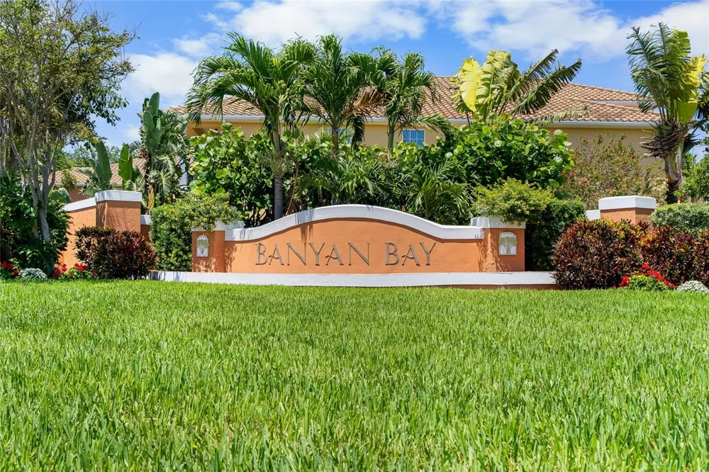 191 BANYAN BAY DRIVE St Petersburg, FL 33705
